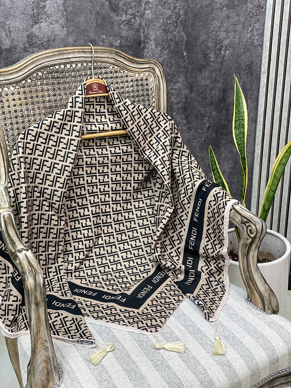 1586-3-1-min روسری قواره 120 کرم نسکافه ای عمده رشت خدادوست