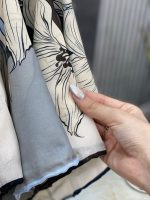 روسری حریر گل خدادوست عمده رشت