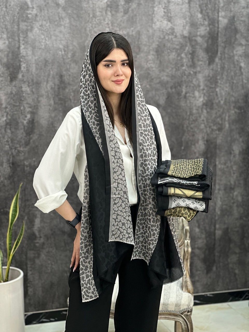 1679-12-min شال ژاکارد حاشیه دار عمده رشت خدادوست