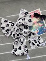 شال برشکا پلیسه بابونه گل عمده رشت خدادوست