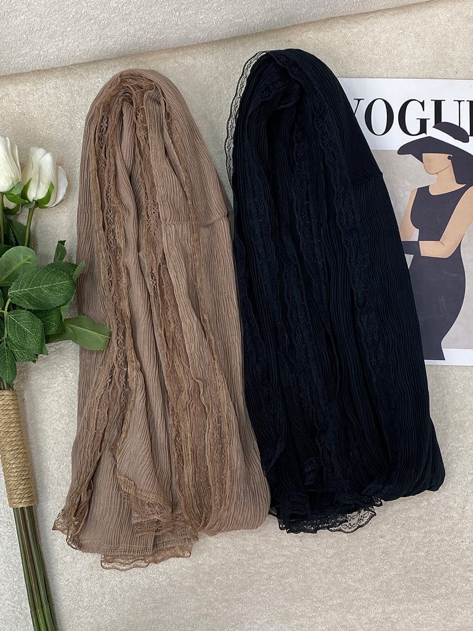 1741-1-1-min شال پلیسه دور دانتل عمده رشت خدادوست