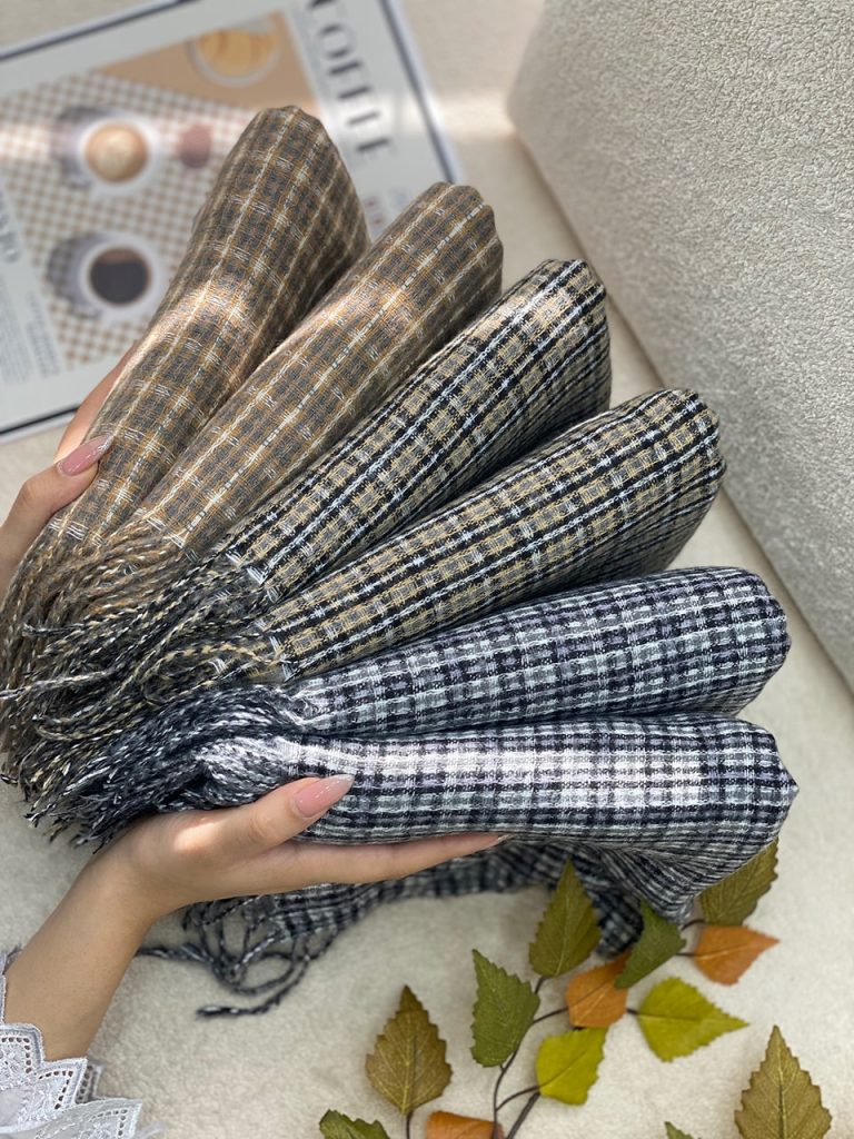 بیگ اسگارف چهارخونه موهر درجه یک رشت عمده خدادوست