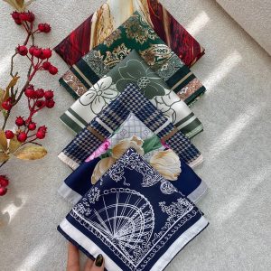 روسری مینی اسکارف قواره 65 ساتن طرحدار رشت عمده خدادوست