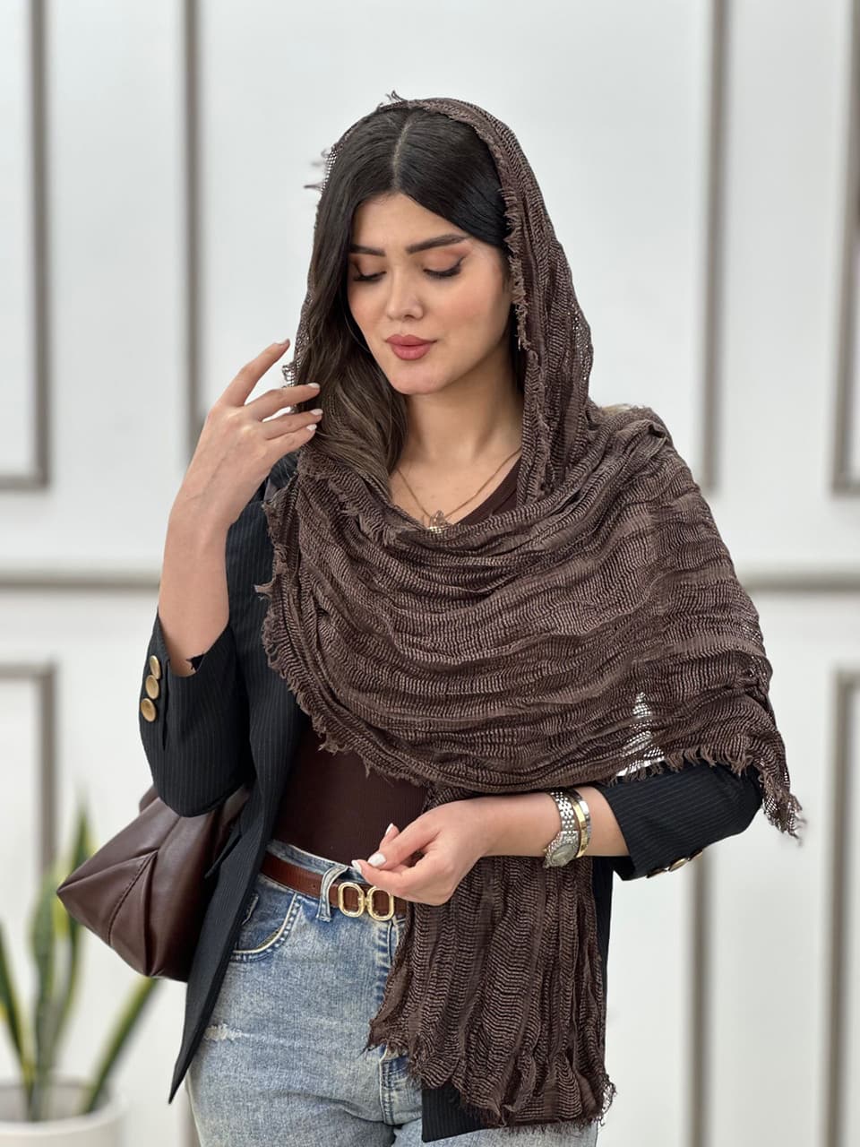 شال حصیری چروک قهوه ای خنک تابستانه شال و روسری رشت عمده خدادوست