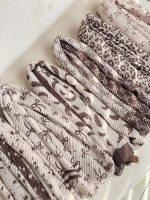 شال پلیسه طرحدار کرم موکا عمده خدادوست رشت