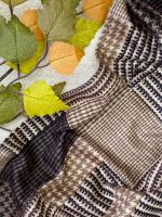 شال مخمل طرحدار کرم مشکی عمده خدادوست رشت