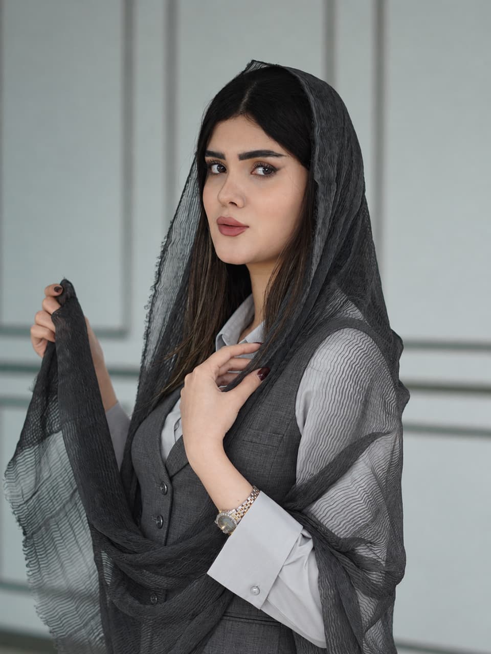 2306-15 شال وارداتی موجی حریر مافیای شال و روسری عمده خدادوست